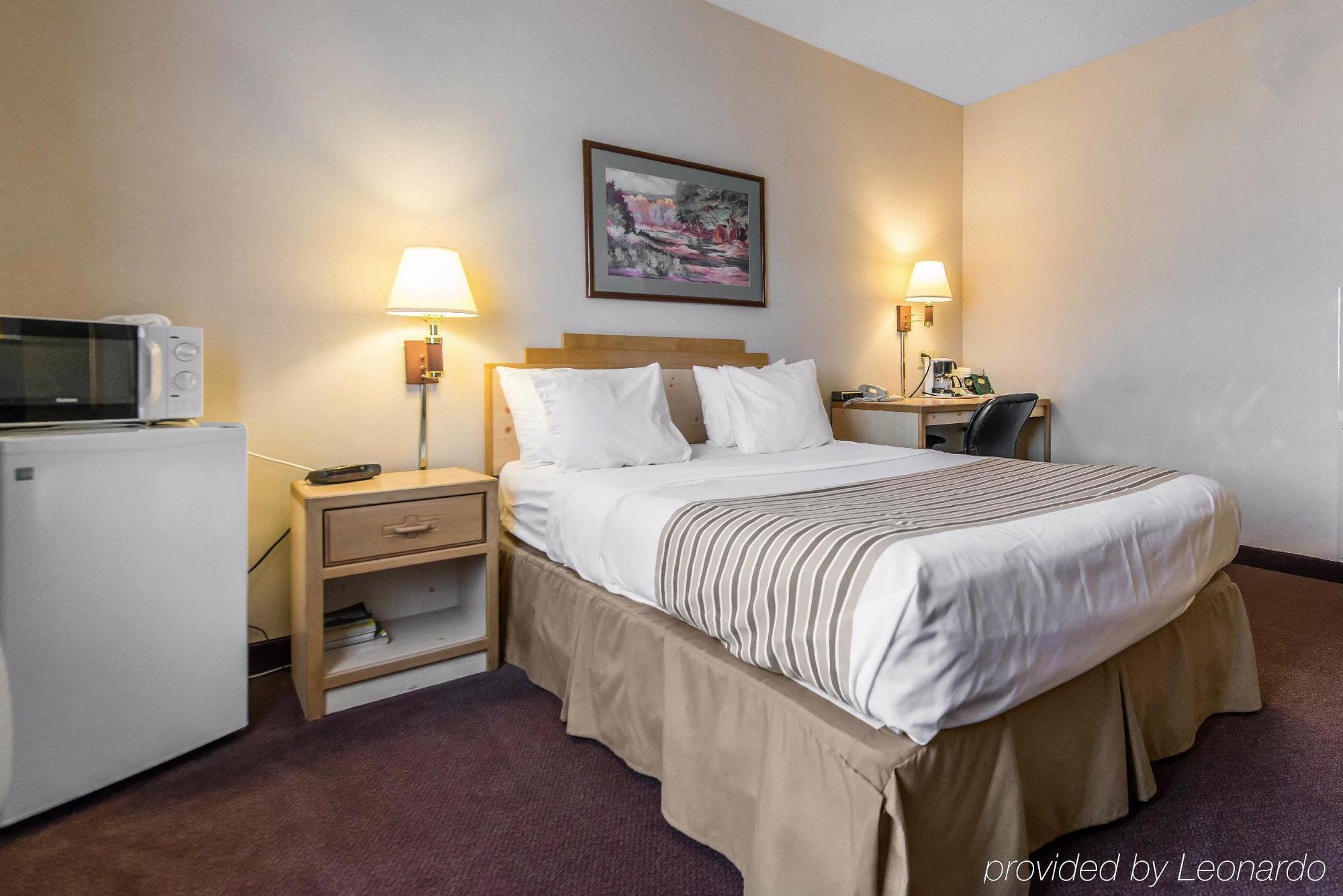 Quality & West Hotel